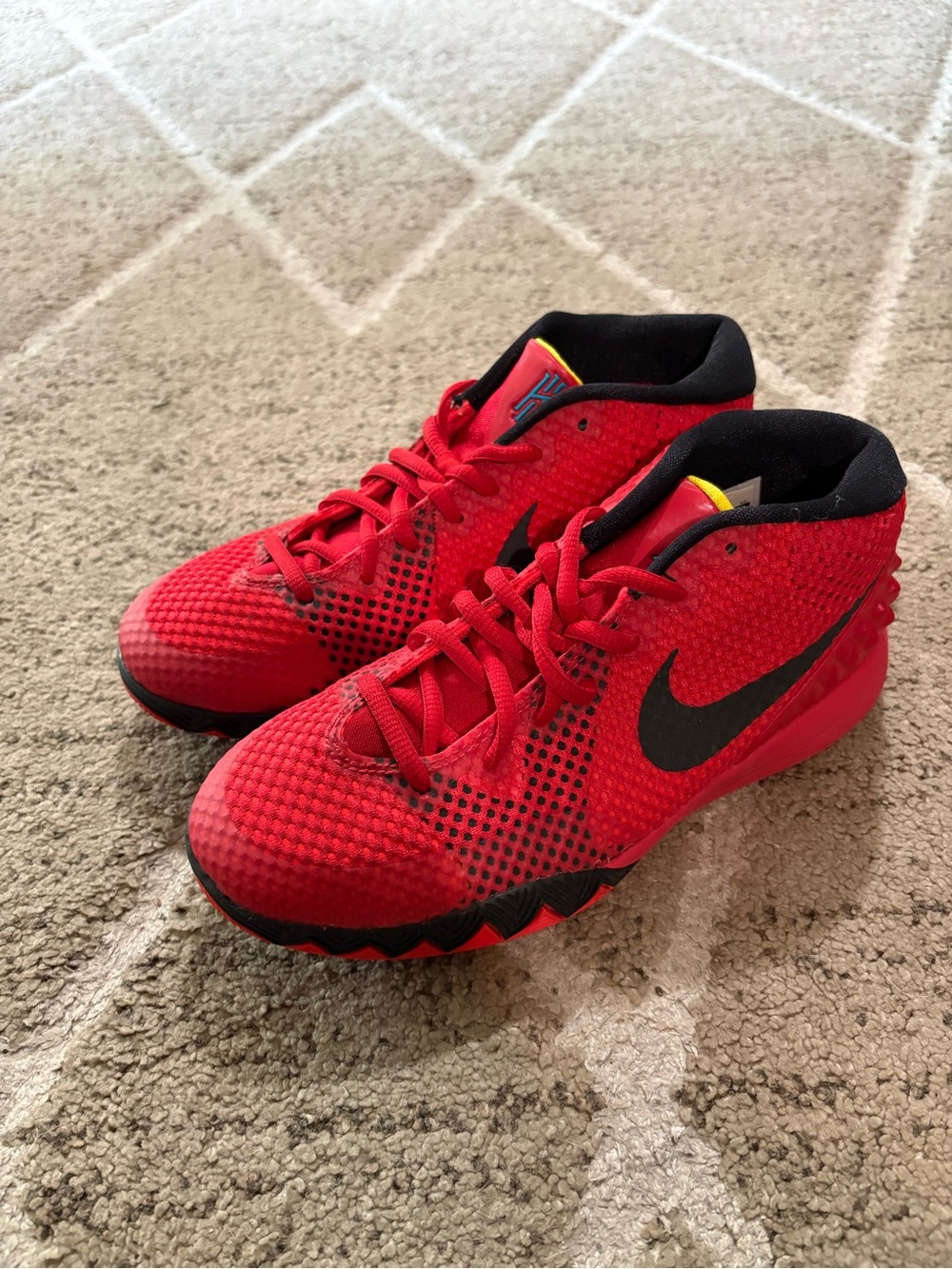 Nike Kyrie Irving 1 GS ‘Deceptive Red’ Basketball Shoe US 5Y 717219-606 NEW